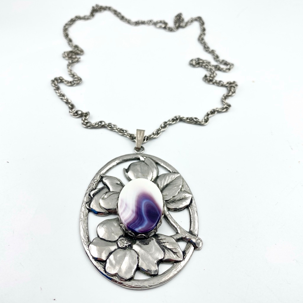 Vintage Pewter Purple White Banded Agate Silver Floral Pendant Necklace. - Picture 6 of 6